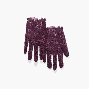 C Romantic Corded Lace Glove size 1X - 3X